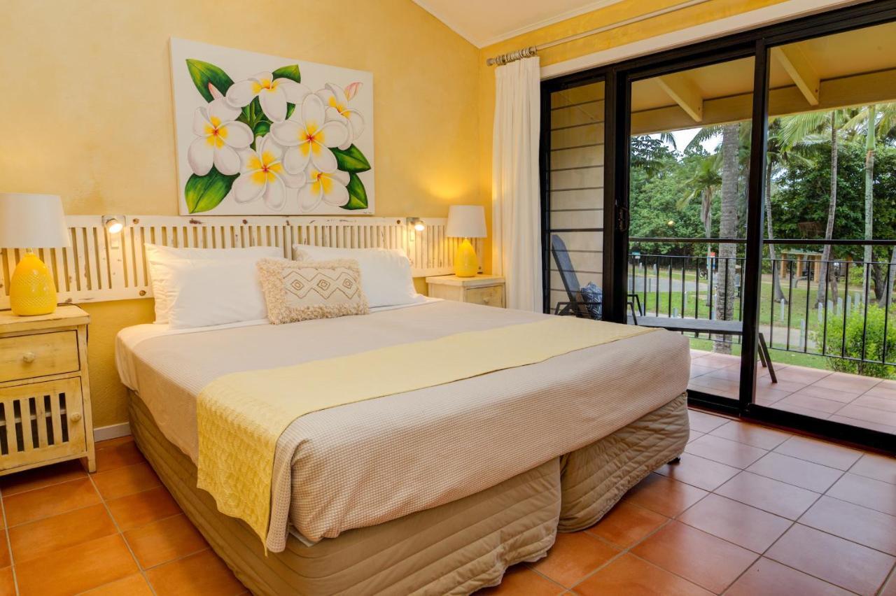 Number 2 On The Beach | Beautiful Beachfront Villa 포트 더글라스 외부 사진