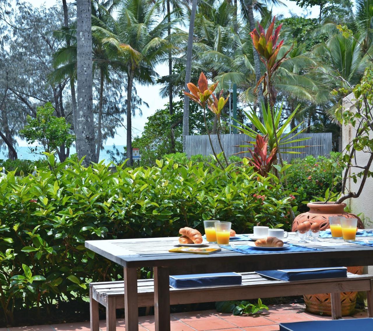 Number 2 On The Beach | Beautiful Beachfront Villa 포트 더글라스 외부 사진